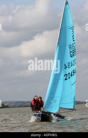 Numéro de voile terne entreprise GBR 20494 Banque D'Images
