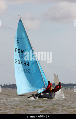 Numéro de voile terne entreprise GBR 20494 Banque D'Images