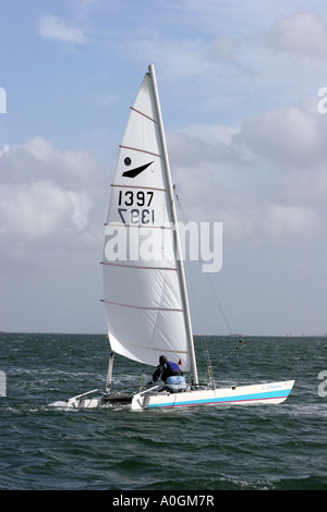 Numéro de voile catamaran twin hull 1397 Banque D'Images