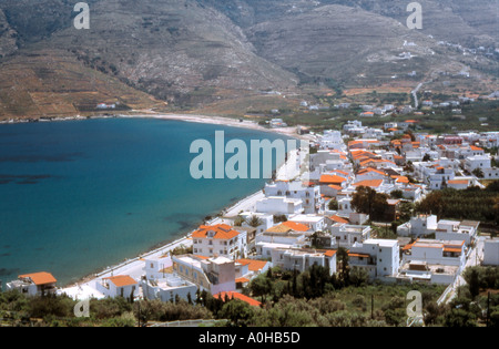 Vue générale de la ville de Korthi Andros, Grèce Banque D'Images