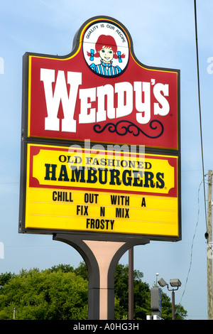 Wendy s Fast Food Restaurant sign Banque D'Images