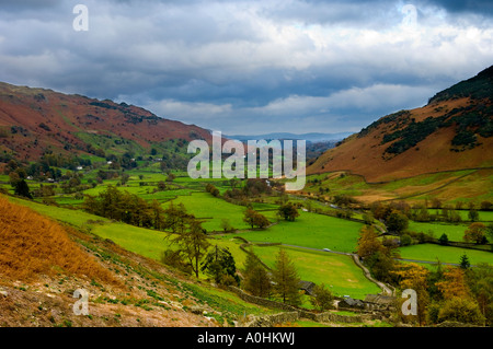 Elterwater de Dungeon Ghyll vigueur Waterfall Lake District Cumbria England UK Banque D'Images