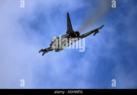 L'Eurofighter avec postcombustion Banque D'Images