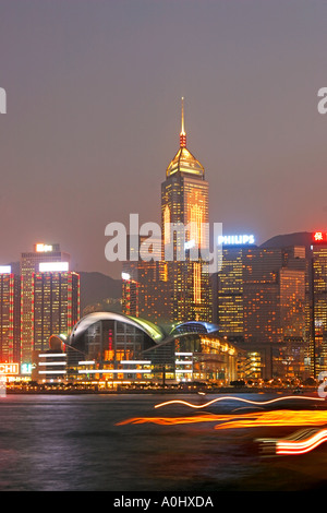 Chine Hong Kong Wanchai Central Plaza Central Skyline Victoria Harbour Hong Kong Convention Exhibition Centre Banque D'Images