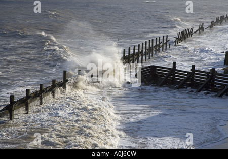 Erosian côtières Happisburgh Norfolk UK Novembre Banque D'Images