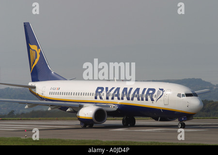 Avion Ryanair Boeing 737-800 en attente de décoller Banque D'Images