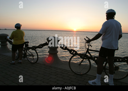 Cleveland Ohio,Lake Erie,Volnovich Park,vélo vélo vélo vélo vélo vélo vélo vélo vélo vélo vélo vélo vélo vélo vélo vélo vélo vélo vélo cycliste cycliste cycliste cycliste cycliste cycliste vélo exercice, soleil Banque D'Images