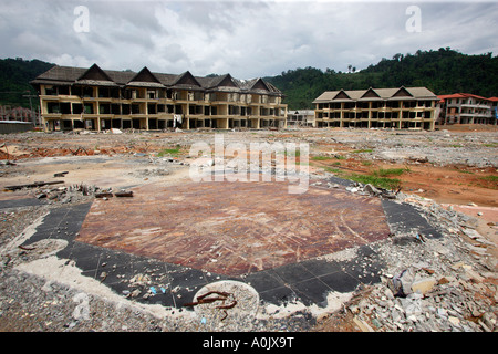 Hôtels endommagés et les plages de Khao Lak Thaïlande du Sud Cette zone a été touchée par le tsunami en 2004 Banque D'Images