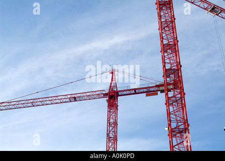 Grues à tour Leeds, West Yorkshire, Angleterre du Nord Banque D'Images