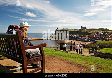 Surplombant le port de Whitby Banque D'Images