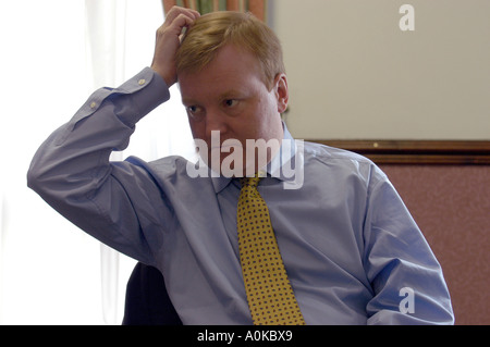 Ex leader libéral démocrate Charles Kennedy qui a démissionné après avoir avoué à un problème d'alcool. Banque D'Images