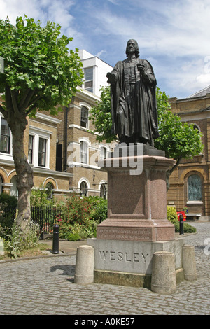 Statue de l'extérieur de Wesley Wesley'S Chapel Road Ville London GB UK Banque D'Images