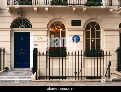 Maison géorgienne à Fitzroy Square London UK ancienne maison de Virginia Woolf Banque D'Images