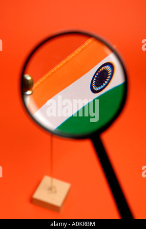 Loupe et drapeau de l'Inde Banque D'Images