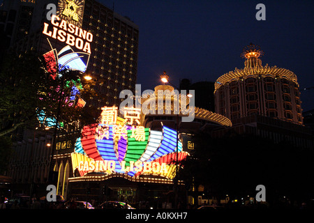 Lisboa Hotel and Casino à Macao signe la nuit Banque D'Images