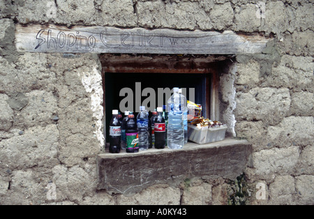 Boissons en vente sur l'Inca vers le Machu Picchu au Pérou Banque D'Images