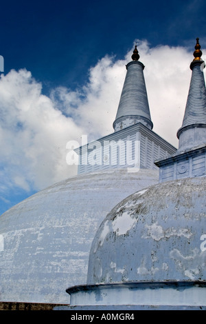 Ruvanvalisaya Dagoba. Anuradhapura, Sri Lanka Banque D'Images