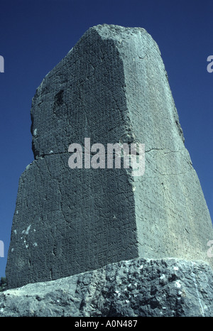 Tombeau de pilier inscrit en grec et la plus longue inscription connue langue lycienne Turquie Xanthos Banque D'Images