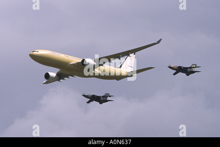 Airbus A330 Tanker et Tornado GR4 Banque D'Images