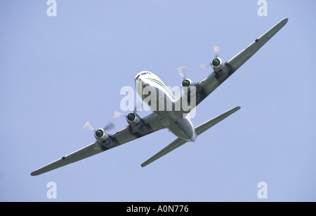 Douglas DC6 Atlantic Airlines survoler l'aéroport de Coventry Airshow Banque D'Images