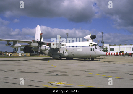 Lockheed C-130 Hercules K W2 avion météorologique à RAF Brize Norton Banque D'Images