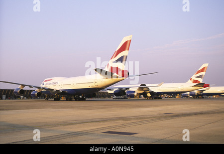 L'aéroport de Heathrow : Boeing 747 et 777 exploité par British Airways. Banque D'Images