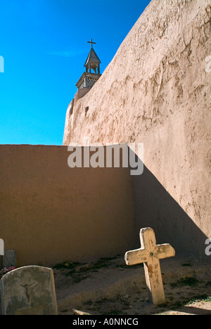 San Jose de Gracia Eglise catholique en las Trampas nouveau mexique sur la route de Taos Banque D'Images