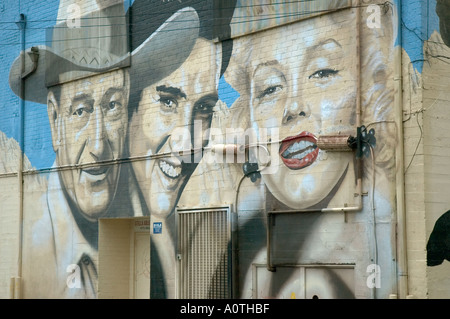 Peinture murale à l'extérieur de la Stella Adler Academy sur Highland Avenue dans West Hollywood en Californie Banque D'Images