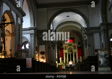 Intérieur de l'église de San Francesco della Vigna à Venise Italie montrant nef et autel Banque D'Images