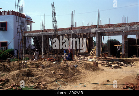 Site de construction en Inde où les femmes travaillent comme ouvriers Banque D'Images