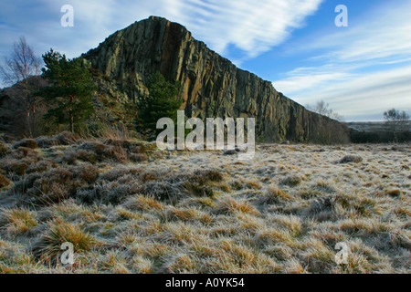 Un Cawfields Northumberland Angleterre vue hivernale de la Grande Whin Sill à Cawfields près de la ville de Brampton Banque D'Images