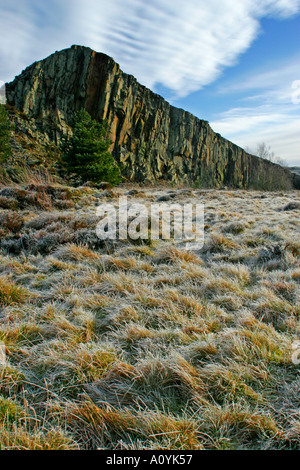 Un Cawfields Northumberland Angleterre vue hivernale de la Grande Whin Sill à Cawfields près de la ville de Brampton Banque D'Images