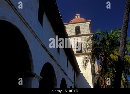 Clocher de l'église, mission, mission franciscaine, Mission Santa Barbara, Santa Barbara, Californie, Etats-Unis, Amérique du Nord Banque D'Images