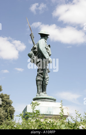 Le mémorial de guerre Sodier dans première guerre mondiale Evesham uniforme Banque D'Images