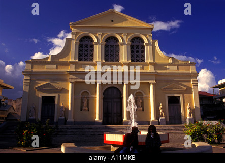 Eglise de Saint Pierre et Saint Paul, Place Gourbeyre, Pointe-a-Pitre, Guadeloupe, Grande-Terre, French West Indies, France Banque D'Images