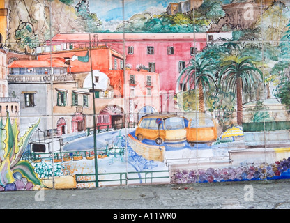 Fresque murale carrelée sur la Piazza Marinai d'Italia, Marina Piccola, Sorrento, la baie de Naples, la côte amalfitaine, Italie Banque D'Images