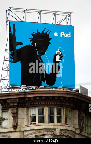 La thésaurisation publicité Apple iPod à côté de Union Square, à San Francisco, Californie, USA Banque D'Images