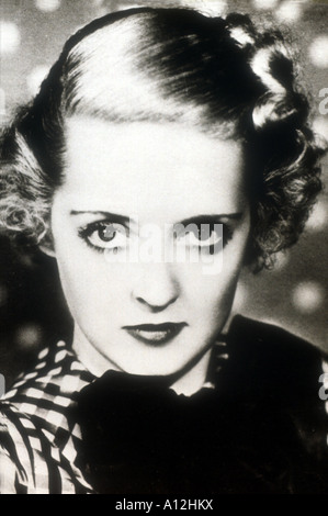 Satan a rencontré une dame Année 1936 Réalisateur William Dieterle Bette Davis d'après le livre de Dashiell Hammett Banque D'Images