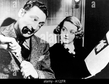 Satan a rencontré une dame Année 1936 Réalisateur William Dieterle Bette Davis Warren William basé sur le livre de Dashiell Hammett Banque D'Images