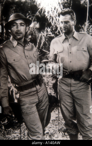 Retour à Bataan Année 1945 Réalisateur Edward Dmytryk John Wayne Anthony Quinn Banque D'Images