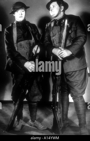 L'année 1938 Blockheads Réalisateur John G Blystone Oliver Hardy Stan Laurel Banque D'Images