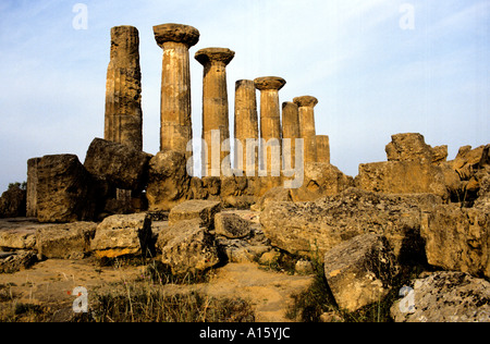 Temple Doric de Concordia, 440-430 av. J.-C., Valle dei Templi, Agrigento, Sicile, Italie, l'un des temples grecs les mieux conservés, Temple des Héracles, Banque D'Images