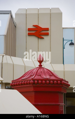 Victorian post office box gare centre-ville de Dundee en Écosse Tayside uk Banque D'Images