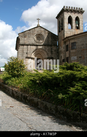 Santiago de Antas monastère roman et l'église de Vila Nova de Famalicão. Le Portugal. Banque D'Images