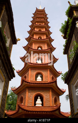 La Pagode Tran Quoc l'une des plus anciennes pagodes taoïstes au Vietnam Banque D'Images