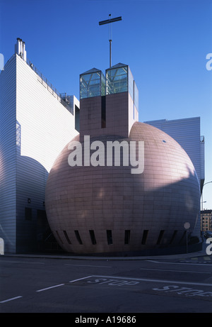 Église sphérique de la Sainte Trinité, Rue de Lausanne Genève Suisse architecte Ugo Brunoni Banque D'Images