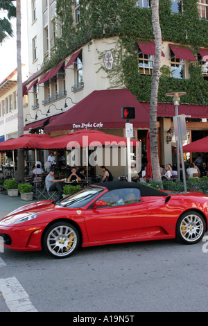 Miami Beach Florida, Lincoln Road Mall, Ferrari, voitures de sport, Van Dyke Cafe, les visiteurs voyage visite touristique touristique sites touristiques culture Banque D'Images