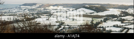 Coaley came Came Longue Pointe vers le bas Pic Uley Bury dans la neige Banque D'Images