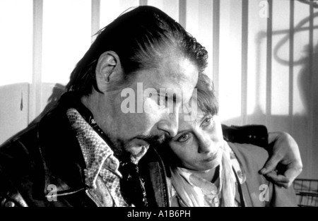 Pidä Huivista Kiinni Tatjana Année 1994 Réalisateur Aki Kaurismaki Mati Pellonpää Kati Outinen Banque D'Images