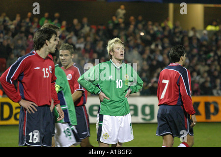 L'Irlande du striker Andy Smith Preston North End et ancien Glentoran se tient avec les mains sur les hanches en Norvège mort fort Banque D'Images